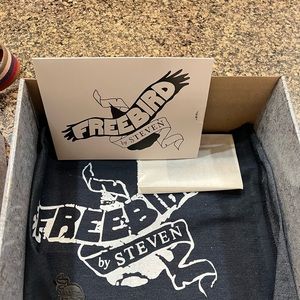 Freebirds baker ankle bootie